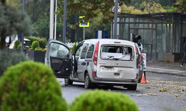 Ankara'daki terör saldırısına karışan ikinci teröristin de kimliği belirlendi 1 Ankara’daki terör saldırısına karışan ikinci teröristin de kimliği belirlendi