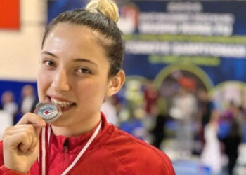 Avrupa Şampiyonu milli kick boksçu Buket Kaya trafik kazasında öldü