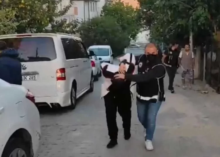 ‘Bulutlar Çetesi’ne yönelik operasyonda 25 şüpheli gözaltına alındı