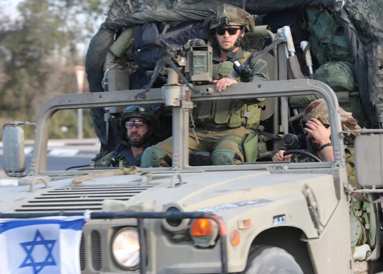 İsrail Savunma Bakanı: Gazze’ye kara harekatı aylarca sürebilir