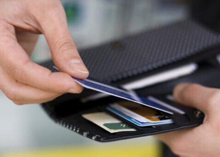 Tolga Yavaş yazdı… Halkı borç batağından kim kurtaracak?