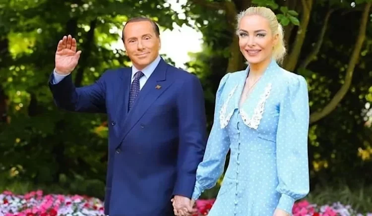 Berlusconi’nin sevgilisi, 100 milyon euroluk mirasla kayıplara karıştı 1 Berlusconi’nin sevgilisi, 100 milyon euroluk mirasla kayıplara karıştı