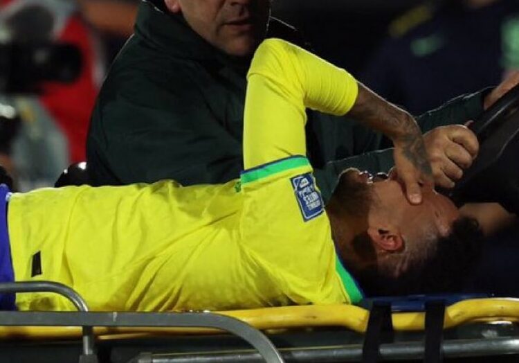 Sakatlanan Neymar, sezonu kapattı 1 Sakatlanan Neymar, sezonu kapattı