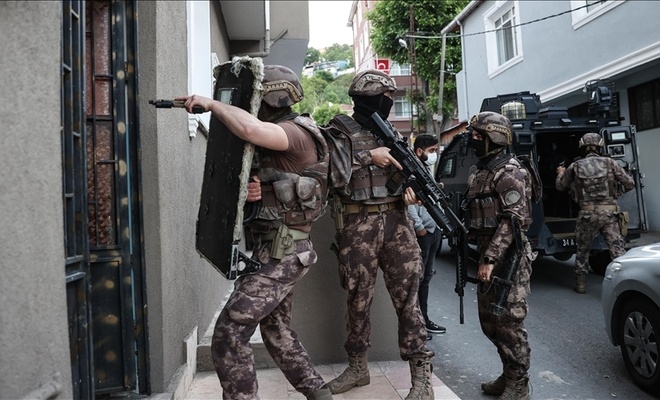 İçişleri Bakanı Yerlikaya: Kahramanlar Operasyonu'nda 75 şüpheli yakalandı 1 İçişleri Bakanı Yerlikaya: Kahramanlar Operasyonu’nda 75 şüpheli yakalandı