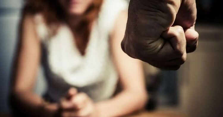 ‘Ev içi şiddet’ raporu: Eylül ayında 299 acil çağrı yapıldı