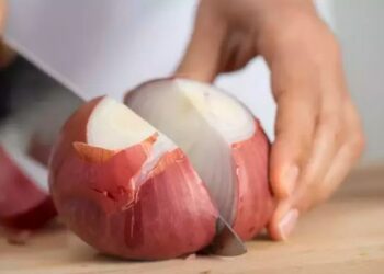 Çinli uzman Zhi Li açıkladı: Her gün soğan yerseniz bakın ne oluyor?