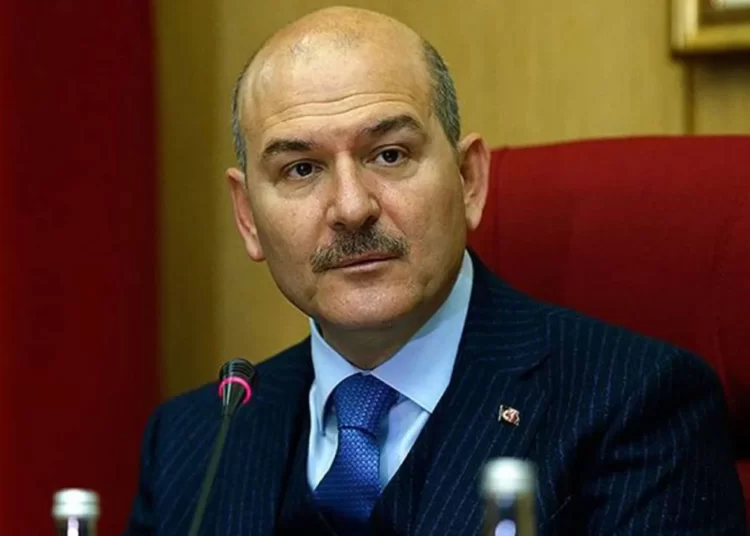 Yerlikaya’dan talimat: Soylu döneminde usulsüz dağıtılan çakarlar toplatılacak