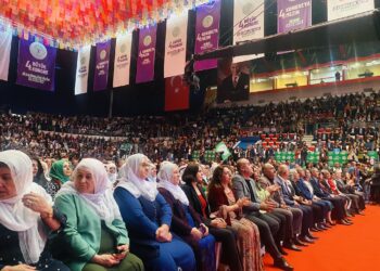 Yeşil Sol Parti’de 4. Olağan Kongre günü: Partinin ismi Halkların Eşitlik ve Demokrasi Partisi oldu