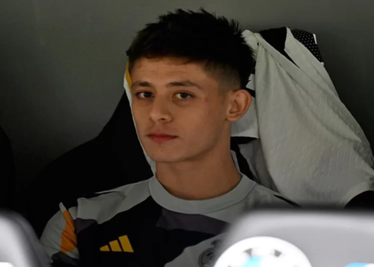 Arda Güler'in sakatlığı Real Madrid'de ayrılık getirdi: Baş sağlık görevlisinin görevine son verildi 1 Arda Güler’in sakatlığı Real Madrid’de ayrılık getirdi: Baş sağlık görevlisinin görevine son verildi