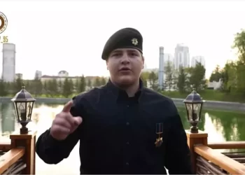 Çeçenistan lideri Kadirov, 15 yaşındaki oğlunu orduda üst düzey göreve atadı