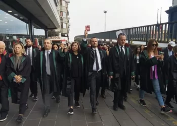 Ankara Barosu’dan Yargıtay önünde protesto