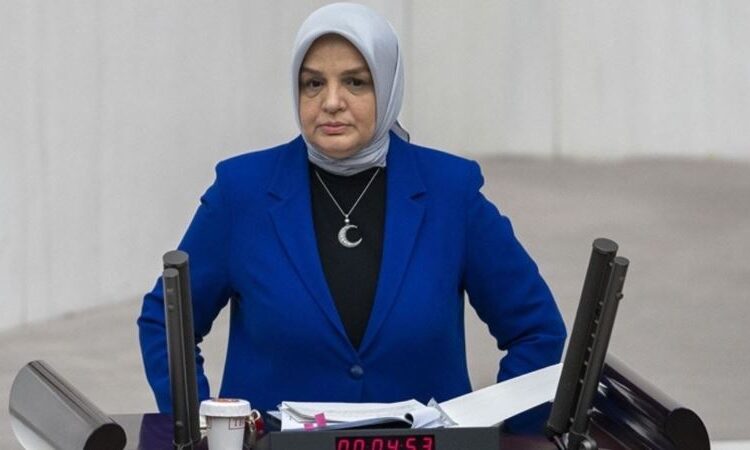 Meclis kürsüsünde yoksulluğun artmasıyla övündü