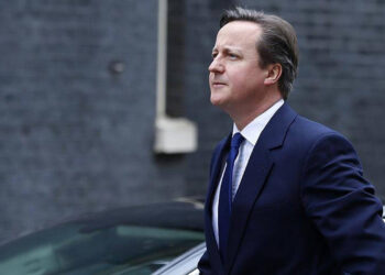 İngiltere’de kabine revizyonu: Eski Başbakan David Cameron, Dışişleri Bakanı oldu