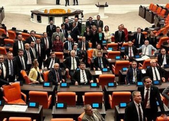 CHP’nin Meclis nöbetinde üçüncü haftaya girildi
