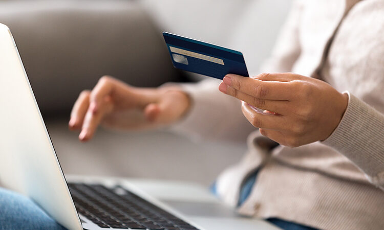 EFT ve FAST işlemlerinde yüzde 50 fazla azami ücret uygulaması kaldırıldı