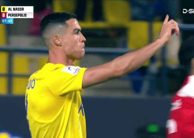 Ronaldo’dan alkışlanacak hareket: Kazandığı penaltıyı iptal ettirdi 1 Ronaldo’dan alkışlanacak hareket: Kazandığı penaltıyı iptal ettirdi