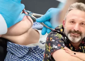 Kendisini doktor olarak tanıtan temizlikçi hastanın 4 dişini çekti