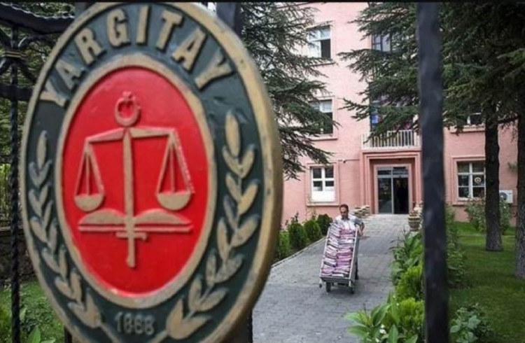 Yargıtay 3. Dairesi üyeleri, Erdoğan'ın eski danışmanı İzzet Özgenç'e suç duyurusunda bulundu 1 Yargıtay 3. Dairesi üyeleri, Erdoğan’ın eski danışmanı İzzet Özgenç’e suç duyurusunda bulundu