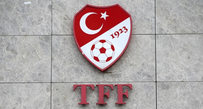 Kamil Aslan yazdı... Türk futbolunda düğme yanlış iliklenince! 1 Kamil Aslan yazdı… Türk futbolunda düğme yanlış iliklenince!