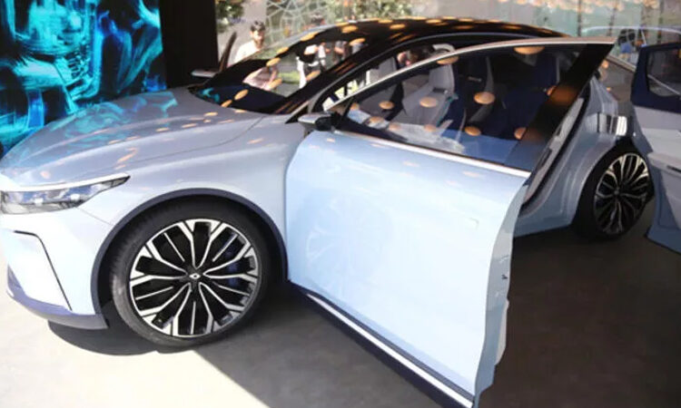 Bakan Kacır: TOGG'un sedan modeli 2025'te üretilmeye başlanacak 1 Bakan Kacır: TOGG’un sedan modeli 2025’te üretilmeye başlanacak