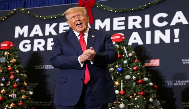 Yüksek mahkeme Trump’ın adını oy pusulasından çıkardı