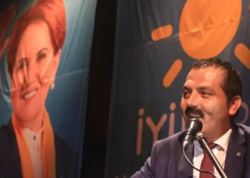 İYİ Parti’de, ‘CHP ile iş birliğine ret’ kararı sonrası ilk istifa Antalya’dan geldi