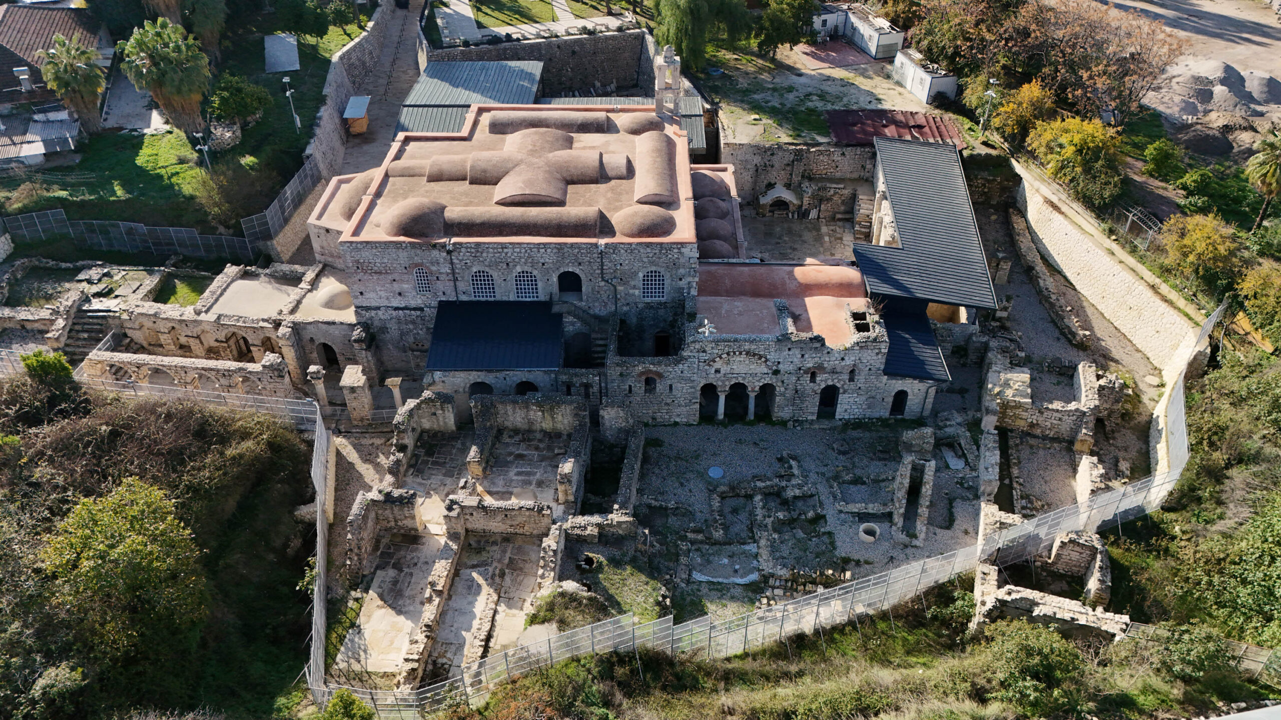 Demre nüfusunun 7 katı turist, ‘Noel Baba’ için geldi