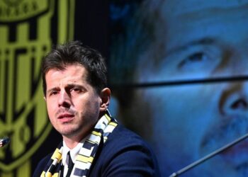 Emre Belözoğlu’ndan ‘istifa’ açıklaması