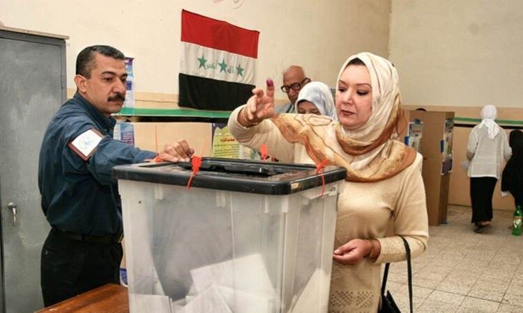 Irak halkı 10 yıl sonra sandık başında 1 Irak halkı 10 yıl sonra sandık başında