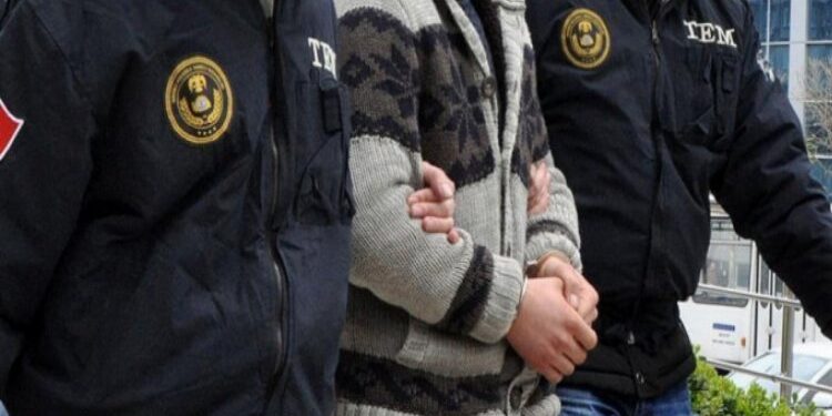 'Saldırı hazırlığı' iddiası: 115 kişiye IŞİD gözaltısı 1 Interpol tarafından aranan IŞİD’li de Türkiye’de yakalandı