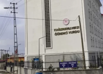 Kars’ta KYK yurdundan kalan 80 öğrenci zehirlendi