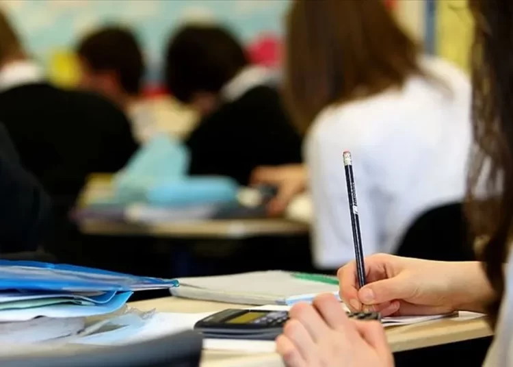 Eğitimde kara tablo! Matematik, fen ve okuma becerisinde sınıfta kaldık 1 Eğitimde kara tablo! Matematik, fen ve okuma becerisinde sınıfta kaldık