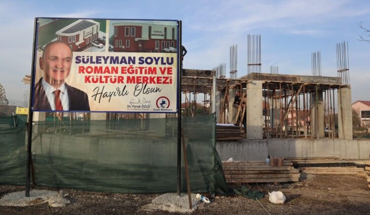 Milletin parasını ödenek olarak gönderdi diye Soylu’nun adı kültür evine verildi 1 Milletin parasını ödenek olarak gönderdi diye Soylu’nun adı kültür evine verildi