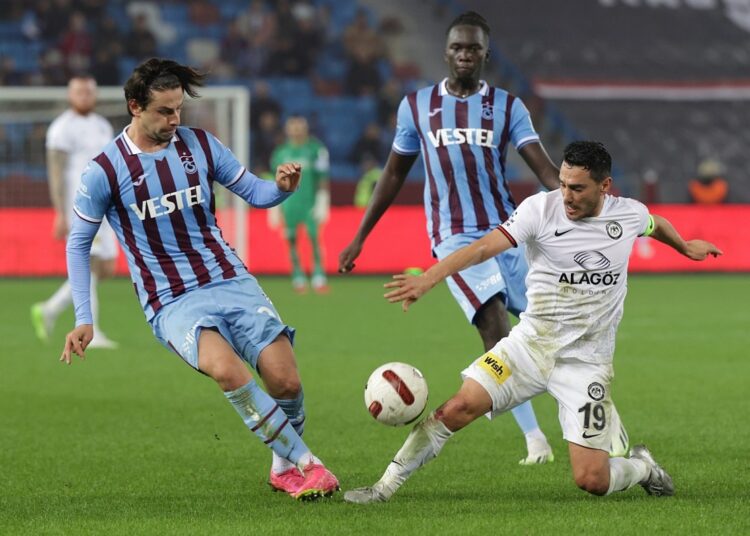 Ziraat Türkiye Kupası’nda Çorumspor’u yenen Trabzon moral buldu: 3-1 1 Ziraat Türkiye Kupası’nda Çorumspor’u yenen Trabzon moral buldu: 3-1