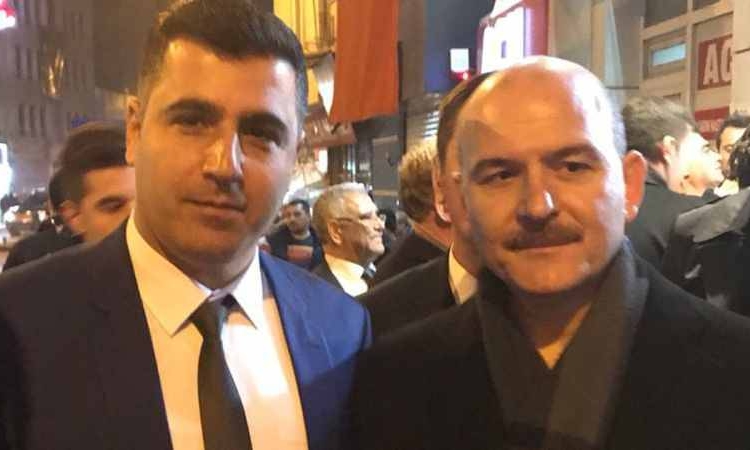 Süleyman Soylu'nun albümünde bir suçlu daha: Ahmet Zorlu ile fotoğrafı çıktı 1 Süleyman Soylu’nun albümünde bir suçlu daha: Ahmet Zorlu ile fotoğrafı çıktı