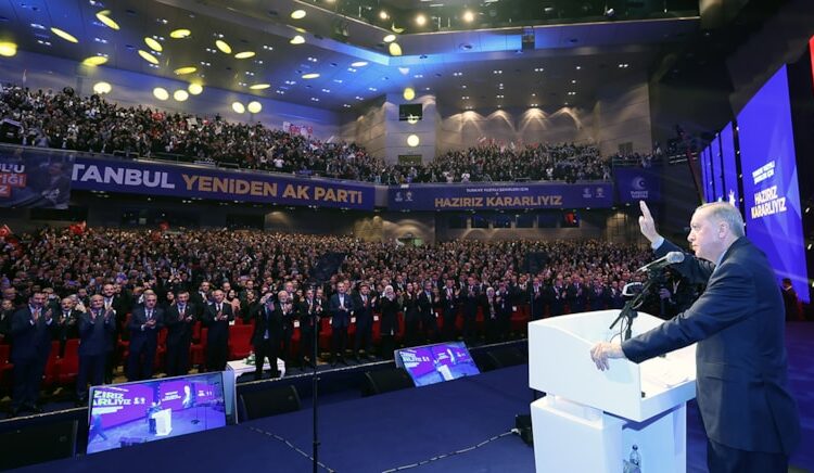 AK Parti’nin 48 ildeki adayları belli oldu
