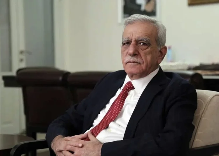 Kürt halkının akil adamı aktif siyaseti bıraktı