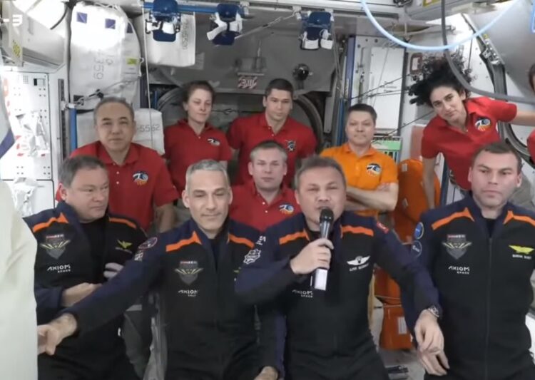 Alper Gezeravcı, Uluslararası Uzay İstasyonu'na ulaştı: İşte ilk sözleri... 1 Alper Gezeravcı, Uluslararası Uzay İstasyonu’na ulaştı: İşte ilk sözleri…