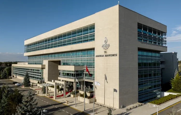 Anayasa Mahkemesi'nden 'nonoş' ve 'noniş' kararı 1 Anayasa Mahkemesi’nden ‘nonoş’ ve ‘noniş’ kararı