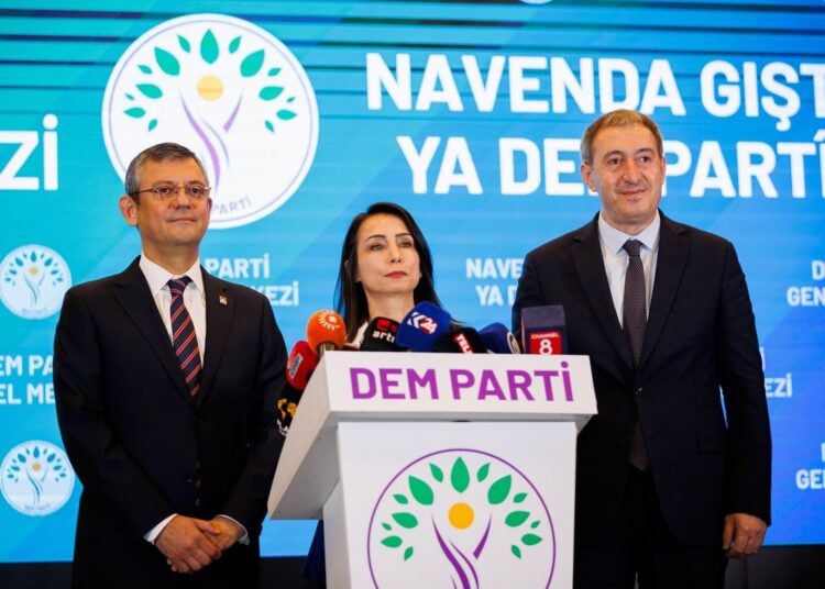 DEM Parti, CHP’ye iade-i ziyaret yapacak 1 DEM Parti, CHP’ye iade-i ziyaret yapacak