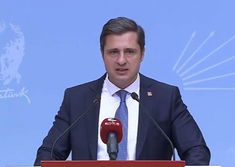 CHP'den İnce'ye yanıt: İzmir'de meclis üyeliği ve ilçe belediyesi istedi 1 CHP’den İnce’ye yanıt: İzmir’de meclis üyeliği ve ilçe belediyesi istedi