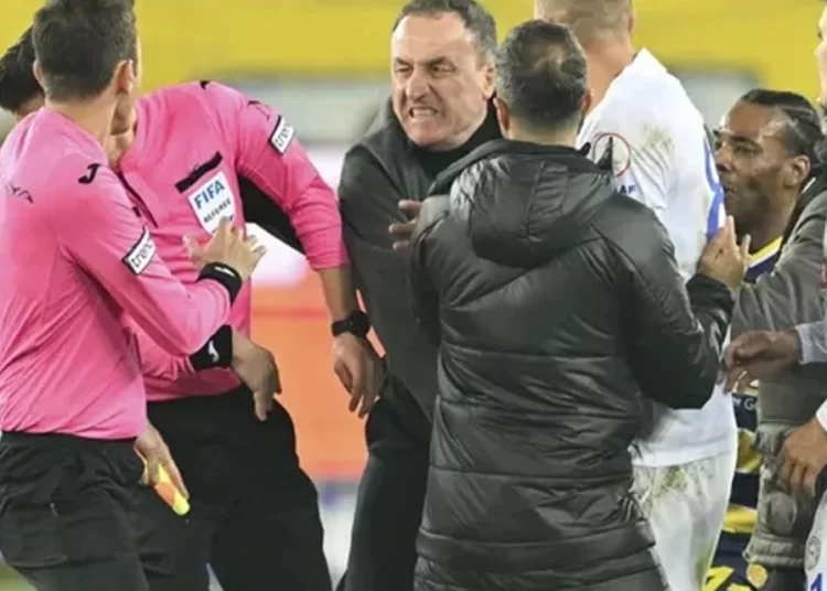 Yumrukçu Başkan’ın futboldan men cezası onandı