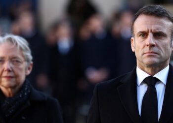 Fransa Başbakanı Elisabeth Borne istifa etti