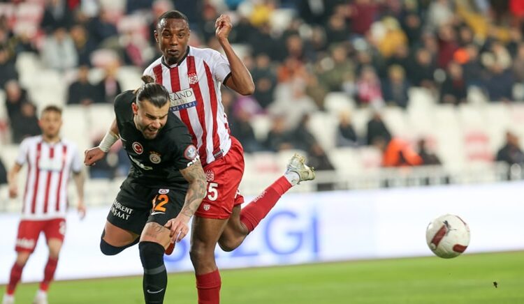 Galatasaray, Sivas’ta 2 puan bıraktı, zirvede hesap değişti