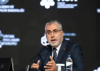 Bakan Işıkhan: Yaşlılık sigortasını orta vadede hayata geçireceğiz