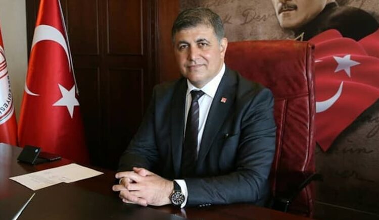 CHP, İzmir Büyükşehir Belediye Başkanlığı'na Cemil Tugay’ı aday gösterdi 1 CHP, İzmir Büyükşehir Belediye Başkanlığı’na Cemil Tugay’ı aday gösterdi