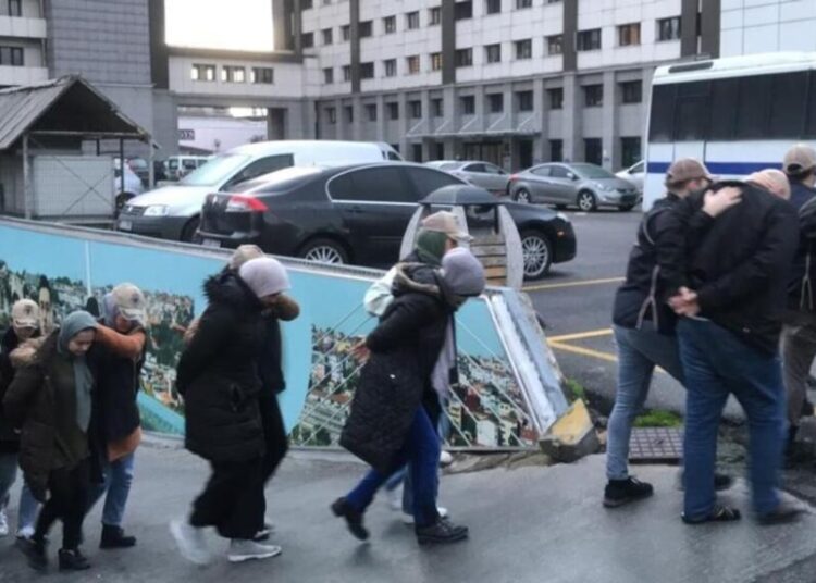 Mossad ajanı diye tutuklanan 18 sanığa tahliye 1 İYİ Partili Çömez: Filistin’den getirilen hastalarla ilgilenen görevli, Mossad ajanı çıktı