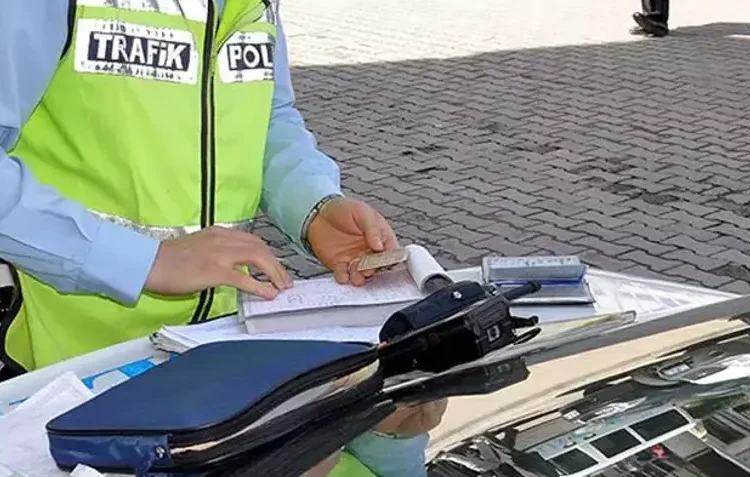 Trafik cezalarında indirimli ödeme süresi 1 aya çıktı