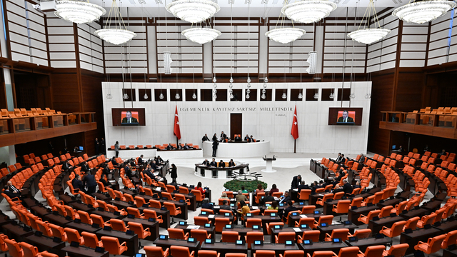 Meclis'te başkanlık seçimi yarın yapılacak 1 Asile 17, vekile 142 bin lira! Bir de hem emekli hem vekil olursa 239 bin TL