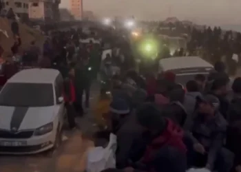 İsrail, yardım sırasında bekleyen Gazzelileri vurdu: En az 104 kişi öldü